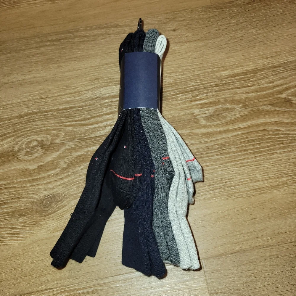Tommy Hilfiger Dress Socks Men's Shoe Size 7-12 4 Pairs New Black Blue Grey New
